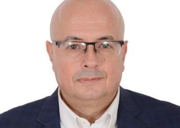 «اتصال» تجمع الحكومة وقادة الصناعة في النسخة السابعة من «لقاء مع الحكومة»