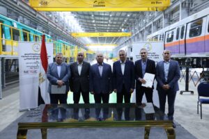 توقيع اتفاقيتين استراتيجيتين بين «سكك حديد مصر» و «نيرك» لتصنيع وتوريد عدد 500 عربة ركاب سكك حديدية مكيفة