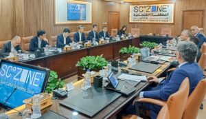 السفير الصيني يبحث فرص الاستثمار بموانئ المنطقة الاقتصادية والمناطق الصناعية