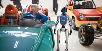 إطلاق أول رحلة ربوتوية فى العالم للروبوت البشري (GIGI) مع صيف هذا العام