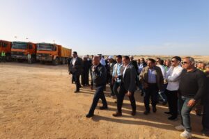 وزير النقل يتفقد مواقع العمل بمشروع تطوير وتوسعة ميناء العريش البحري ويشهد بدء وانطلاق أعمال تنفيذ المنطقة اللوجيستية بالعريش المقامة على مساحة 603 فدان