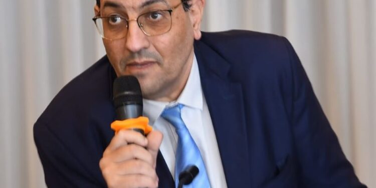 الدكتور مصطفى رشيد