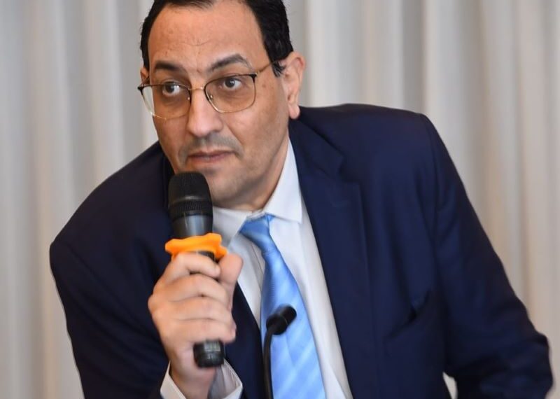 الدكتور مصطفى رشيد