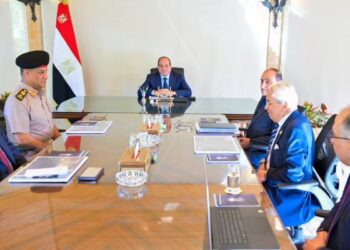 الرئيس السيسي خلال الاجتماع لمناقشة عرضاً للمخطط التنموي الشامل لمدينة الجلالة