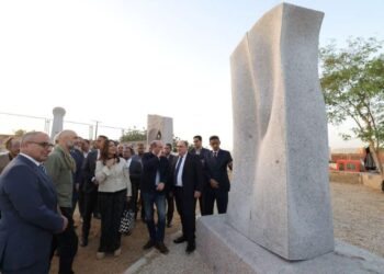 تجديد عرض 3 أعمال فنية من «سمبوزيوم أسوان» بميادين السويس