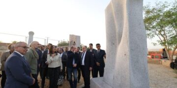 تجديد عرض 3 أعمال فنية من «سمبوزيوم أسوان» بميادين السويس