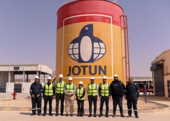 «جوتن مصر» تستضيف السفير النرويجي في مصنعها