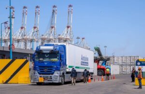 شحنات الترانزيت تواصل تدفقها عبر خط «الرورو» بميناء دمياط