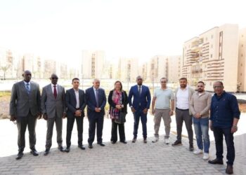 مي عبد الحميد تلتقي وزير الدولة للبنية التحتية في رواندا