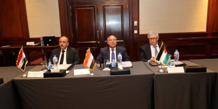 وزير النقل يترأس أعمال اجتماع الجمعية العمومية للشركة رقم (87) بحضور وزير النقل الأردني