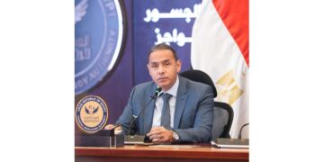 الدكتور إسلام عزام