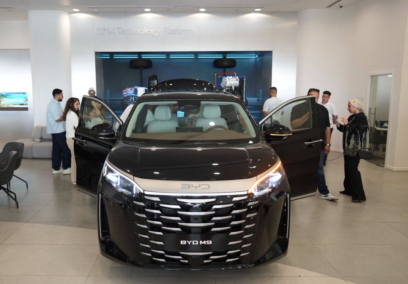 M9 المينى فان & SEALION الـ SUV .. أحدث طرازين أطلقتهما الـ BYD مصر