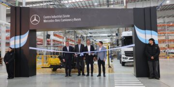 Daimler Truck تفتتح مصنعًا جديدًا لإنتاج الشاحنات والحافلات في الأرجنتين