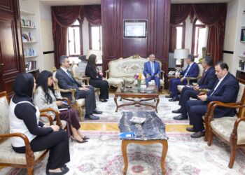 وزير الدولة للإعلام يبحث مع رئيس الأكاديمية العربية تطوير التعليم الإعلامي الرقمي