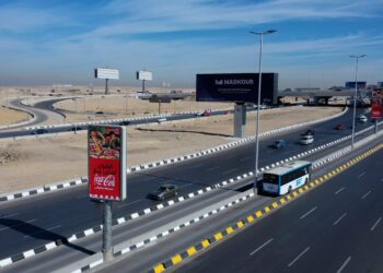 تشغيل محطة الجولف بالأوتوبيس الترددي BRT