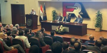 رئيس الهيئة العامة للرقابة المالية يبحث معايير تنظيم إعادة التأمين مع ممثلي الشركات