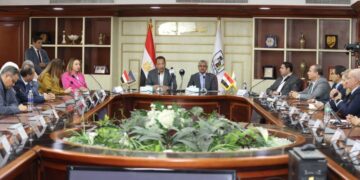 تعزيز التعاون في مجالات التطوير المؤسسي الرقمي والتنمية المجتمعية الرقمية بمحافظة بني سويف