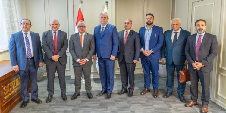 رئيس اقتصادية قناة السويس يلتقي وفد غرفة التجارة والصناعة ببوخارست