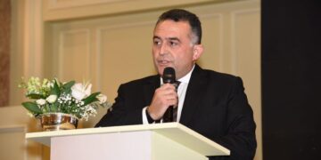 رئيس البورصة المصرية خلال مشاركته بفعاليات مؤتمر التحكيم المصري 2026..