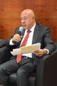 يحيى أبو الفتوح نائب الرئيس التنفيذي للبنك الأهلي المصري
