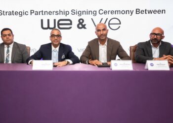 المصرية للاتصالات توقع مذكرة تفاهم مع شركة VIE Communities