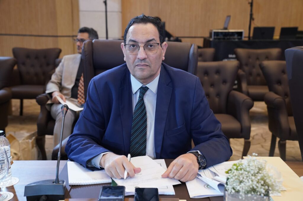 الدكتور مصطفى رشيد مساعد رئيس الأكاديمية للشئون العربية