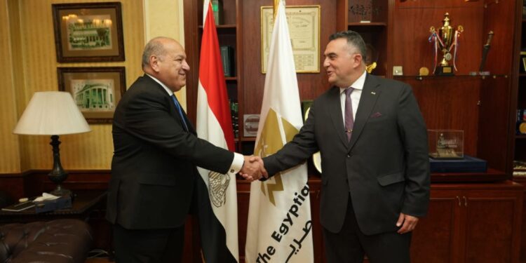 رئيس البورصة يستقبل وكيل مجلس النواب