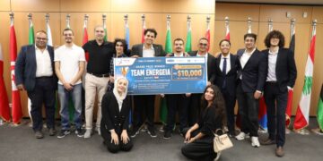 طلاب الأكاديمية العربية يحصدون الجائزة الكبرى في مسابقة Power The Community العالمية لعام 2026