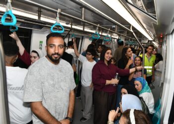 بالإنفوجراف.. تعرف على الاشتراكات في مشروع مونوريل شرق النيل