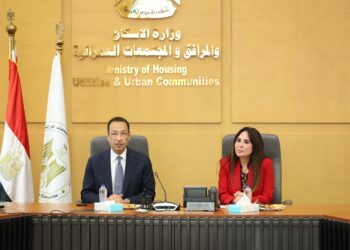 وزيرا الإسكان والاتصالات يتابعان الموقف التنفيذى لإطلاق المرحلة الأولى من منصة تصدير العقار المصري