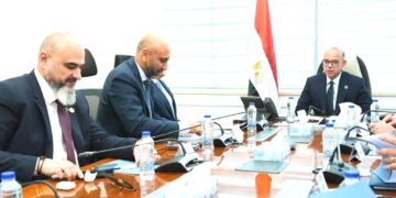 وزير الاستثمار يبحث مع قيادات دي بي ورلد فرص التوسع في مراكز التوزيع وتعزيز التكامل التجاري مع الأسواق الإفريقية