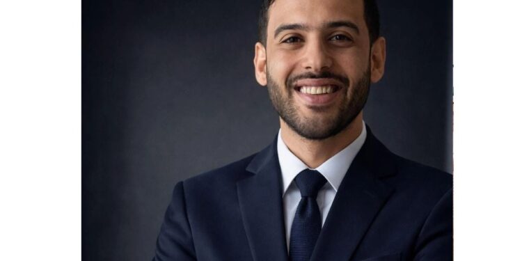 الخبير الاقتصادي باهر عبد العزيز