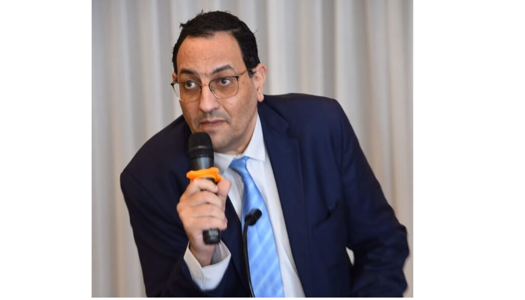 الدكتور مصطفى رشيد الخبير الاقتصادى البحرى