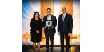 شركة أوكتين تحصد جائزة رواد الأعمال