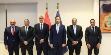 وزير الاتصالات إطلاق خدمتي اطمن و اطمن على الآخر