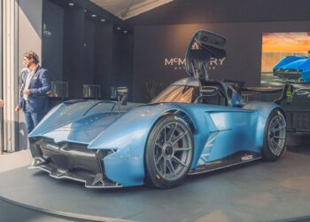 شركة McMurtry Automotive للسيارات السوبر رياضية تطلق عاصفتها الرعدية Spéirling PURE