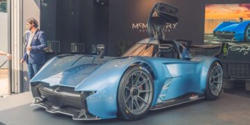 شركة McMurtry Automotive للسيارات السوبر رياضية تطلق عاصفتها الرعدية Spéirling PURE