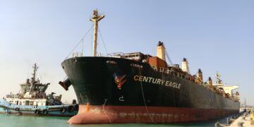 ميناء السخنة يستقبل السفينة CENTURY EAGLE المحملة بمستلزمات مصانع وخامات PTA