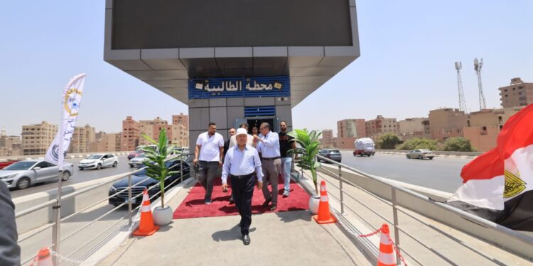 وزير النقل يتابع جاهزية المرحلة الثانية من مشروع الأتوبيس الترددي السريع BRT