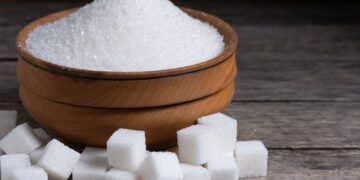 سوق السكر يواجه صراعًا بين الإنتاج والمخاطر