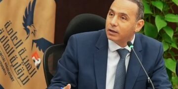 الدكتور إسلام عزام،
