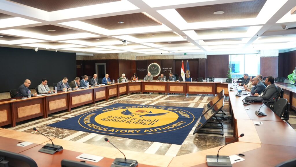 اللجنة التنسيقية المشتركة بين الرقابة المالية والبورصة المصرية ومصلحة الضرائب المصرية في اجتماعها الأول 