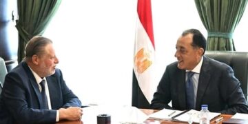 الدكتور مصطفى مدبولي خلال اجتماعه مع حسن عبد الله
