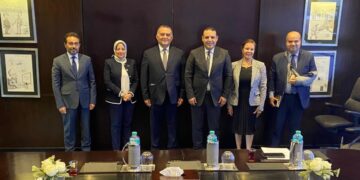 رئيس البورصة المصرية يلتقي رئيس جهاز التمثيل التجاري