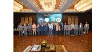 وزير الصناعة بتفقد مجمعي الأسمدة الفوسفاتية والأزوتية التابعين لشركة النصر للكيماويات الوسيطة