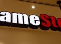 سهم GameStop يتهاوى بعد صفقة ديون بقيمة 1.4 مليار دولار لتخفيف الأعباء المالية