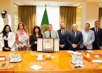 السفير نببل فهمى الأمين العام لجامعة الدول العربية يستقبل وفد اتحاد المستثمرات العرب بمقر الجامعة