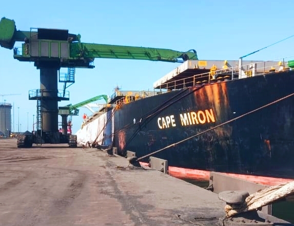ميناء شرق بورسعيد يستقبل السفينة CAPE MIRON بمحطة سكاي بورتس متعددة الأغراض