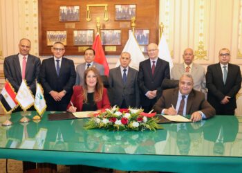 رئيس مجلس القضاء الأعلى يوقّع بروتوكول تعاون مع الهيئة القومية للبريد