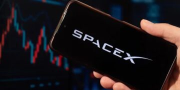 إيرادات SpaceX تقفز 92%